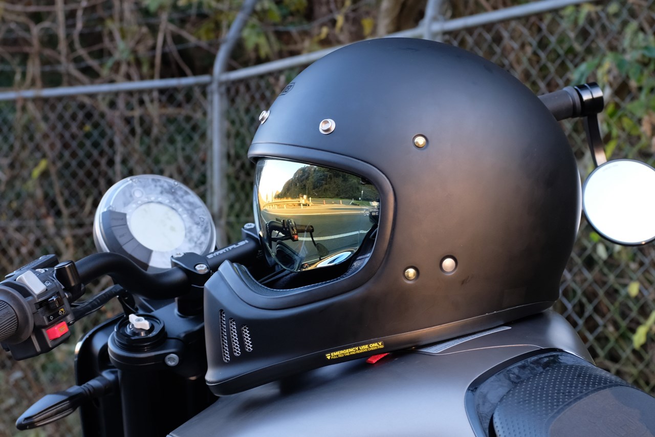 一目で心を掴まれた。シンプソン　M30 サイズ58。『EX-ZERO』が、美しい。ヤマ様専用Araiヘルメット。 | Mono To Life
